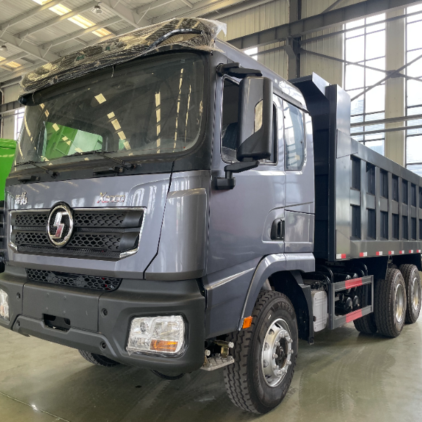 陕汽德龙X3000 6×4自卸车 灰色 371马力 潍柴动力 400L油箱 适配复杂路况