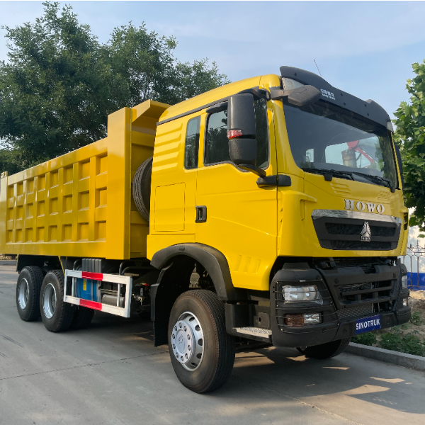 重汽豪沃TX 6×4自卸车 黄色371马力 高亮涂装 300L油箱