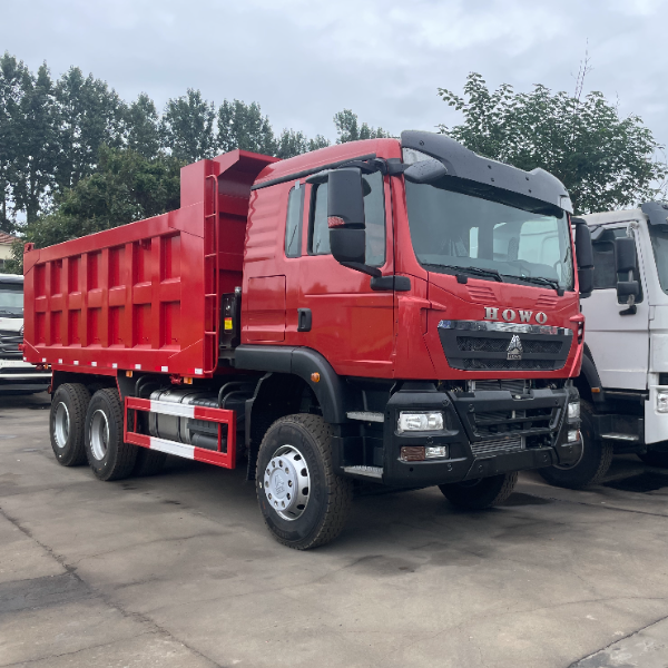 重汽豪沃TX 6×4自卸车 红色371马力 5600货箱 砂石料自卸重卡