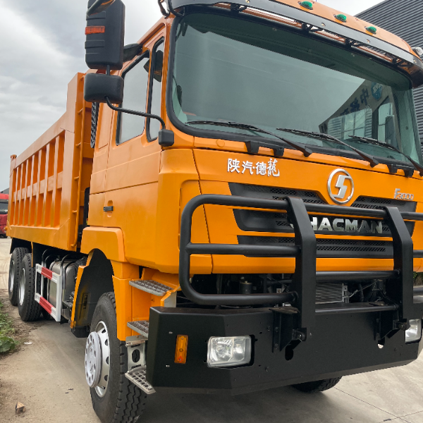 橘黄色陕汽德龙F3000自卸车 6×4 380马力 低位保险杠 法士特10档 MAN车桥
